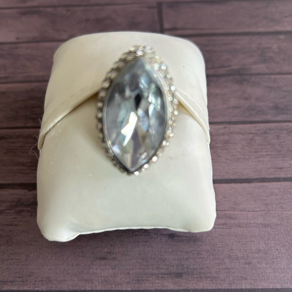 Costume jewelry adjustable ring